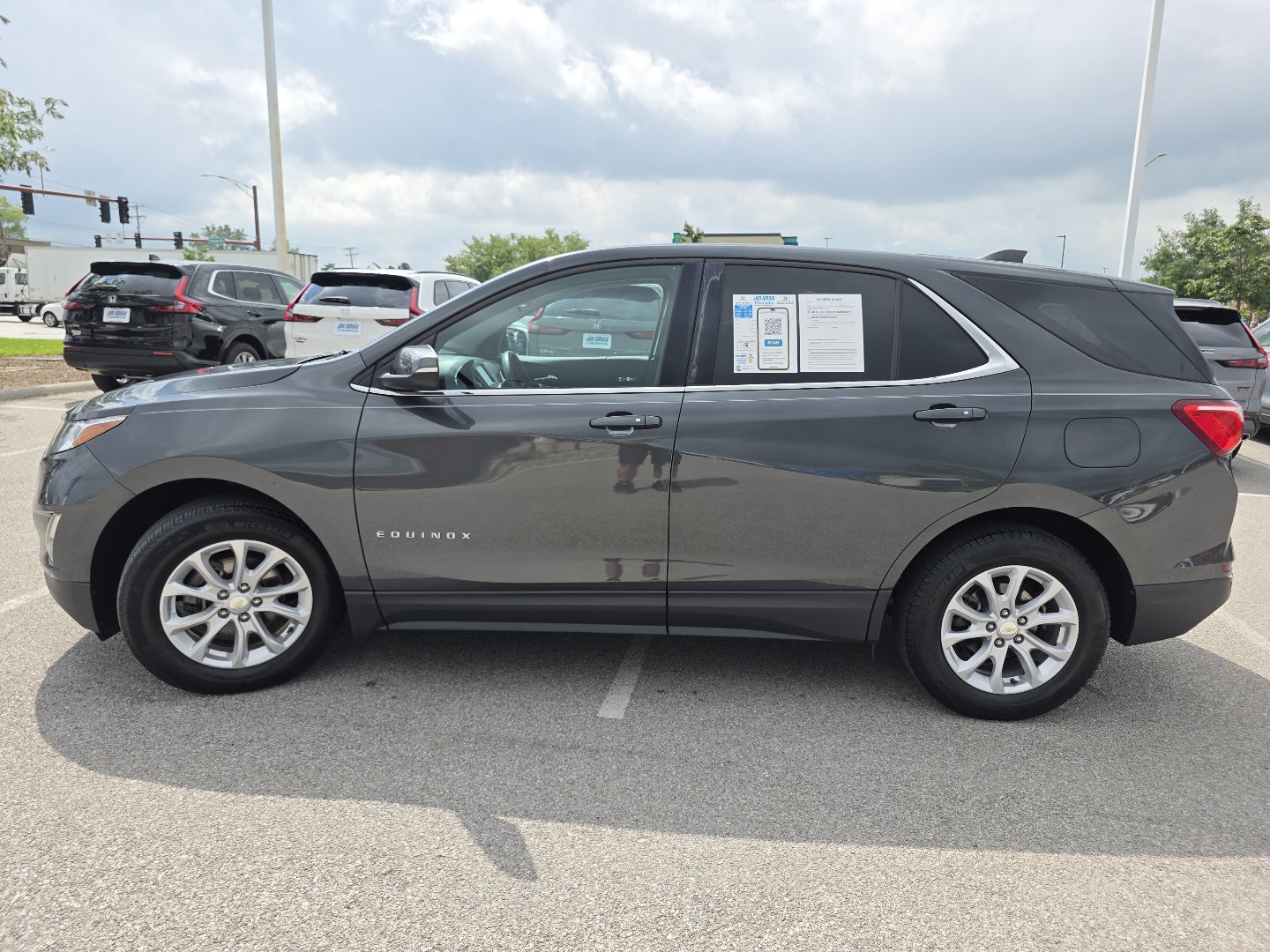 Used 2018 Chevrolet Equinox LT FWD image 11