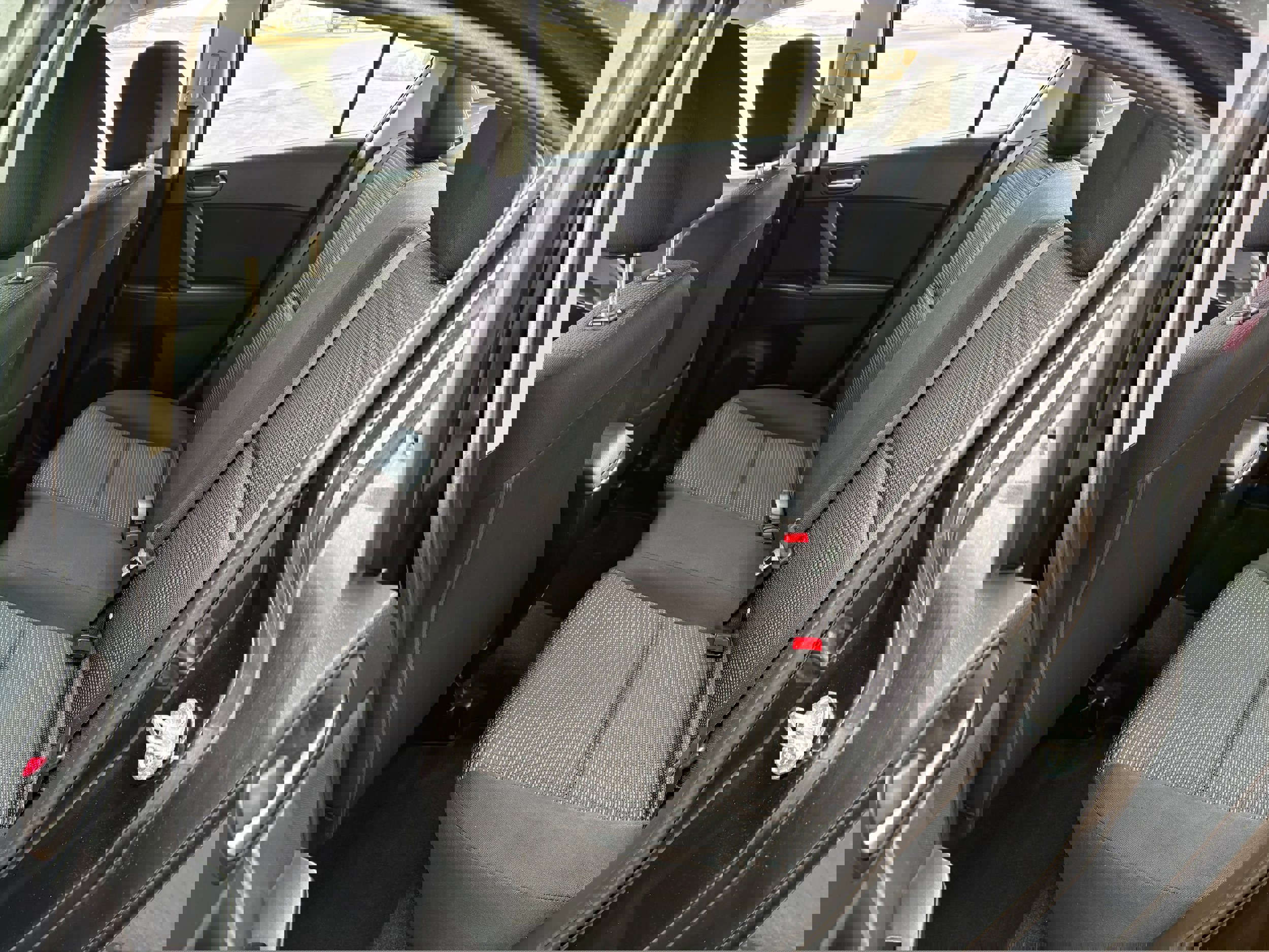 Used 2012 MAZDA MAZDA3 i Sport image 12