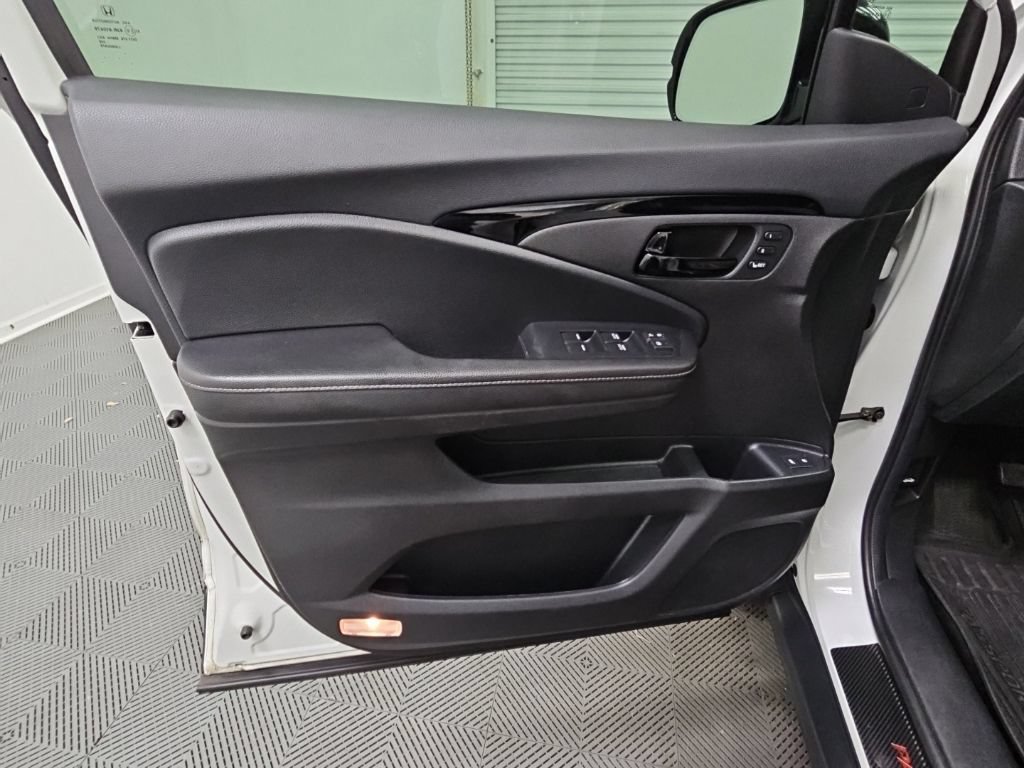 Used 2022 Honda Passport Elite image 33