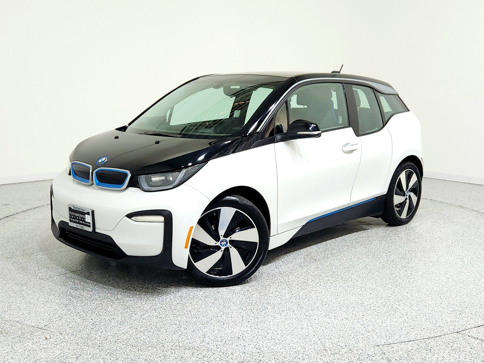 Used 2018 BMW i3 image 1