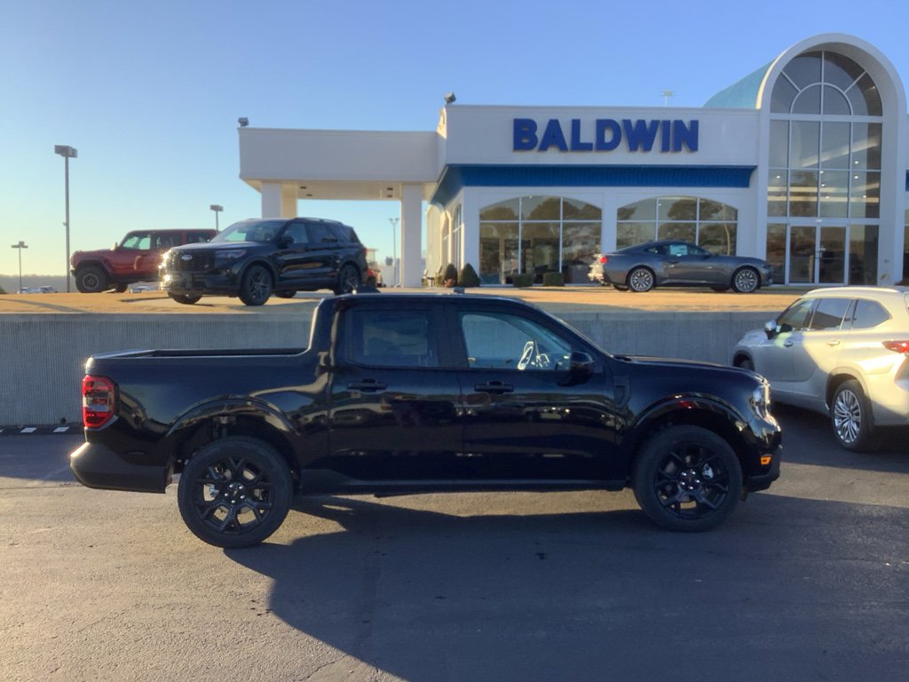 New 2025 Ford Maverick XLT w/ Black Appearance Package image 8