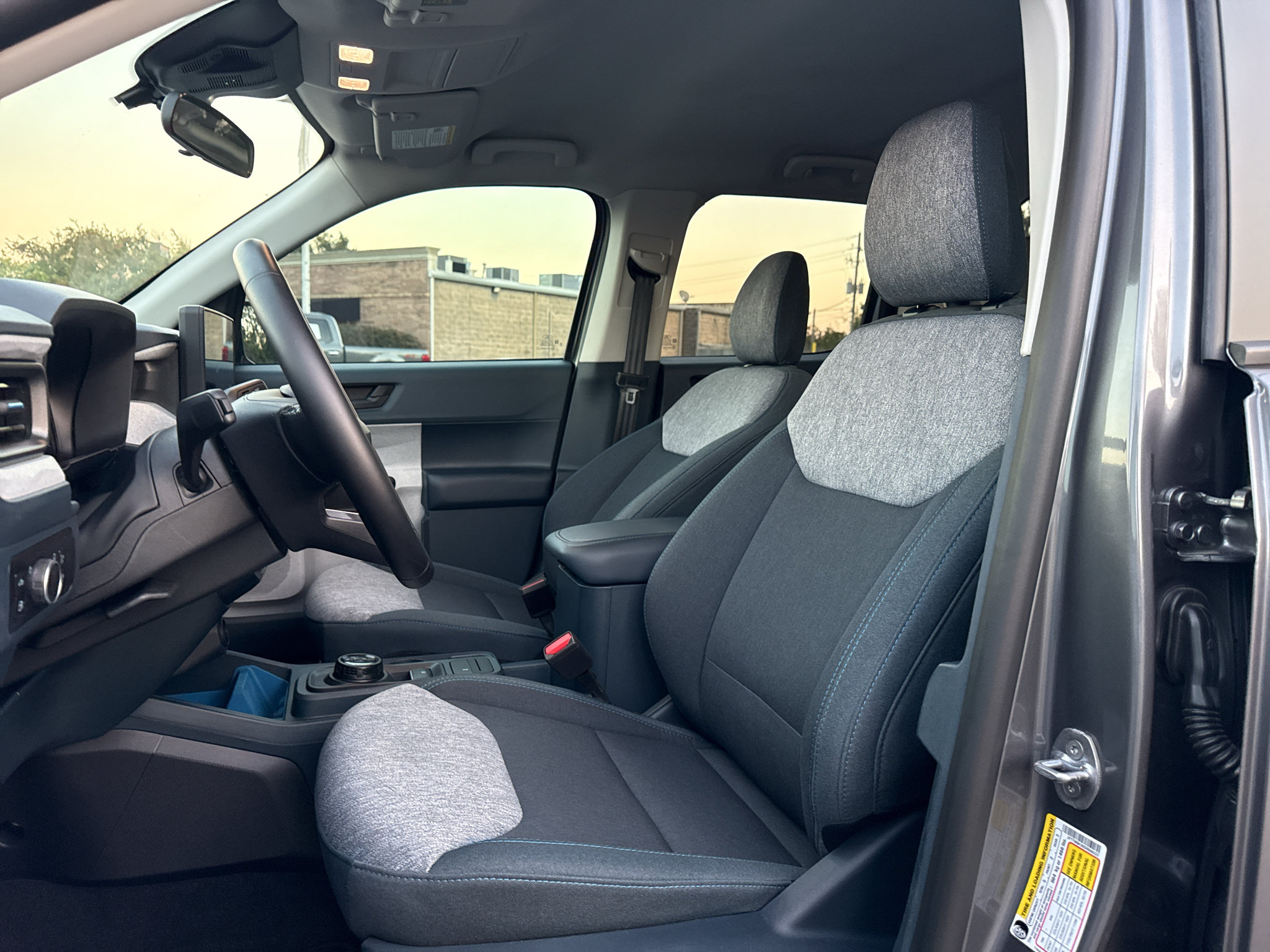 Certified 2025 Ford Maverick XLT w/ XLT Luxury Package FWD image 15