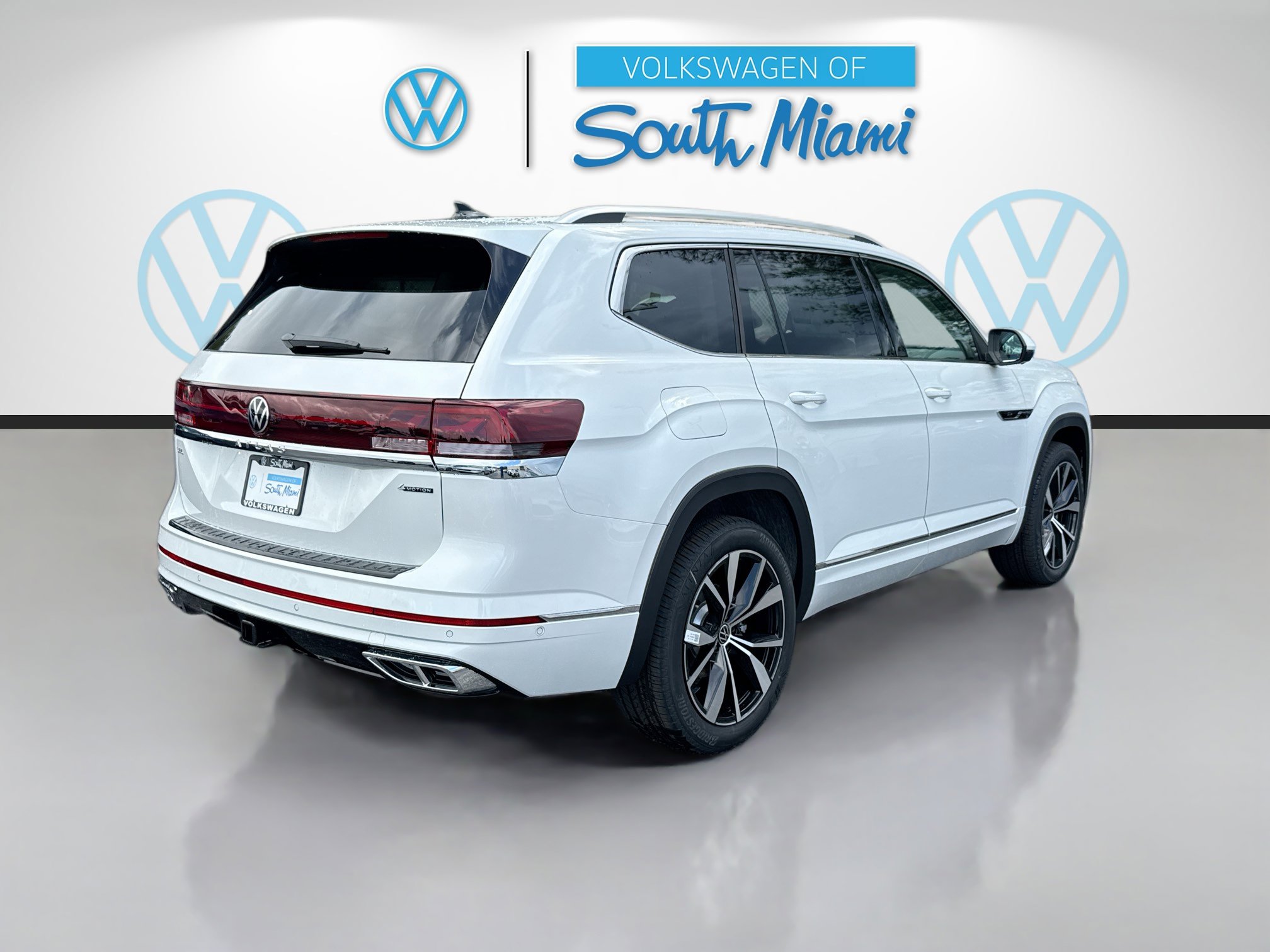 Used 2026 Volkswagen Atlas SEL Premium R-Line AWD/4WD image 4