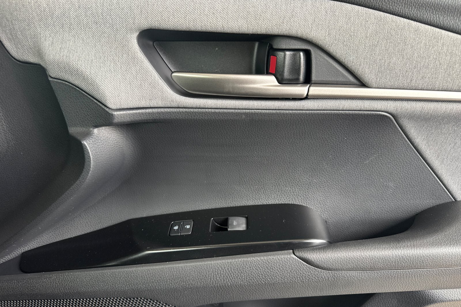 New 2026 Toyota Camry LE FWD image 18