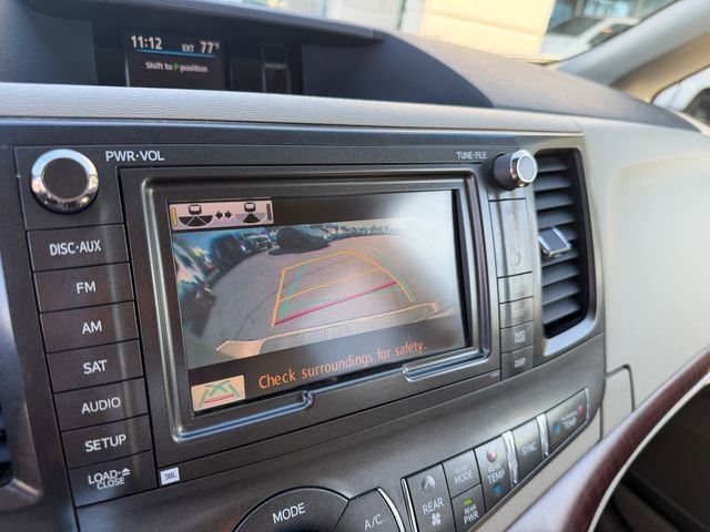 Used 2014 Toyota Sienna Limited w/ Limited Premium Package image 24