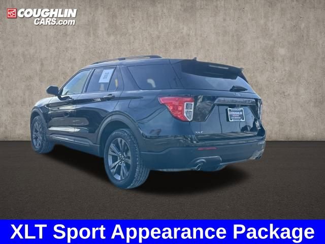Used 2023 Ford Explorer XLT w/ Equipment Group 202A image 7