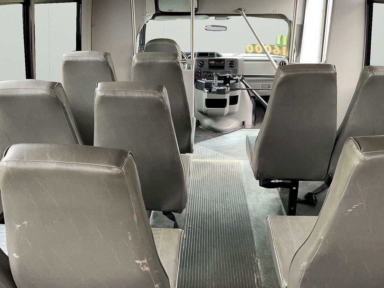 Used 2011 Ford E-350 and Econoline 350 Super Duty w/ Shuttle Bus Prep Pkg image 17