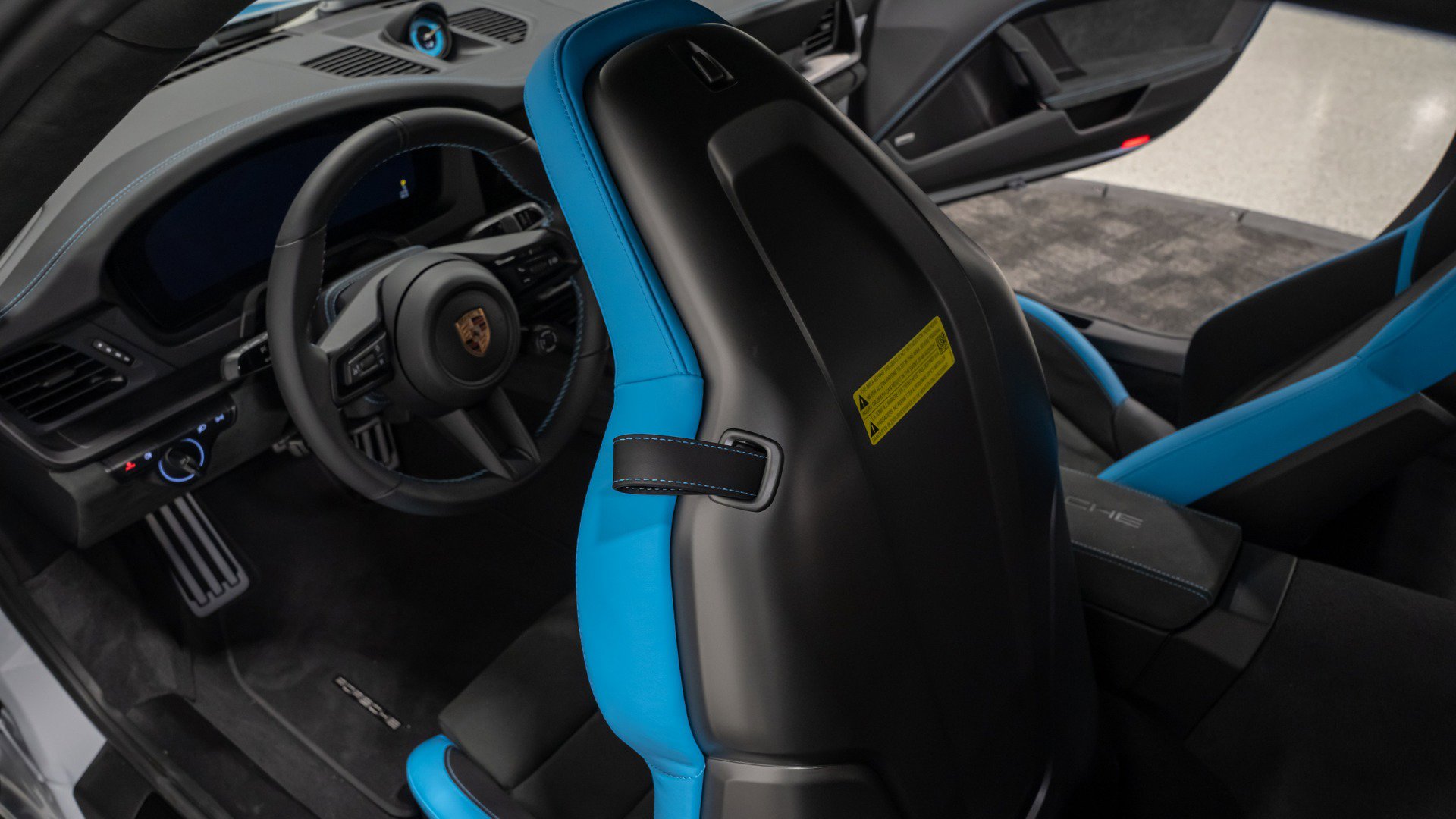 Used 2026 Porsche 911 GT3 image 57