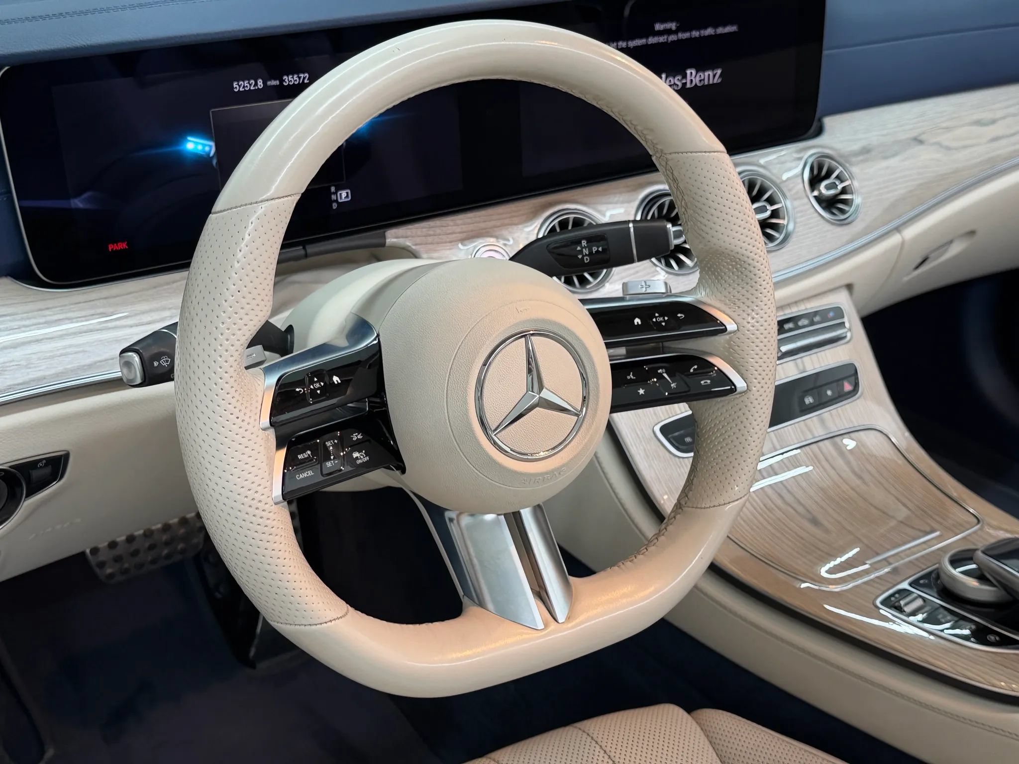 Used 2021 Mercedes-Benz E 450 Cabriolet image 21