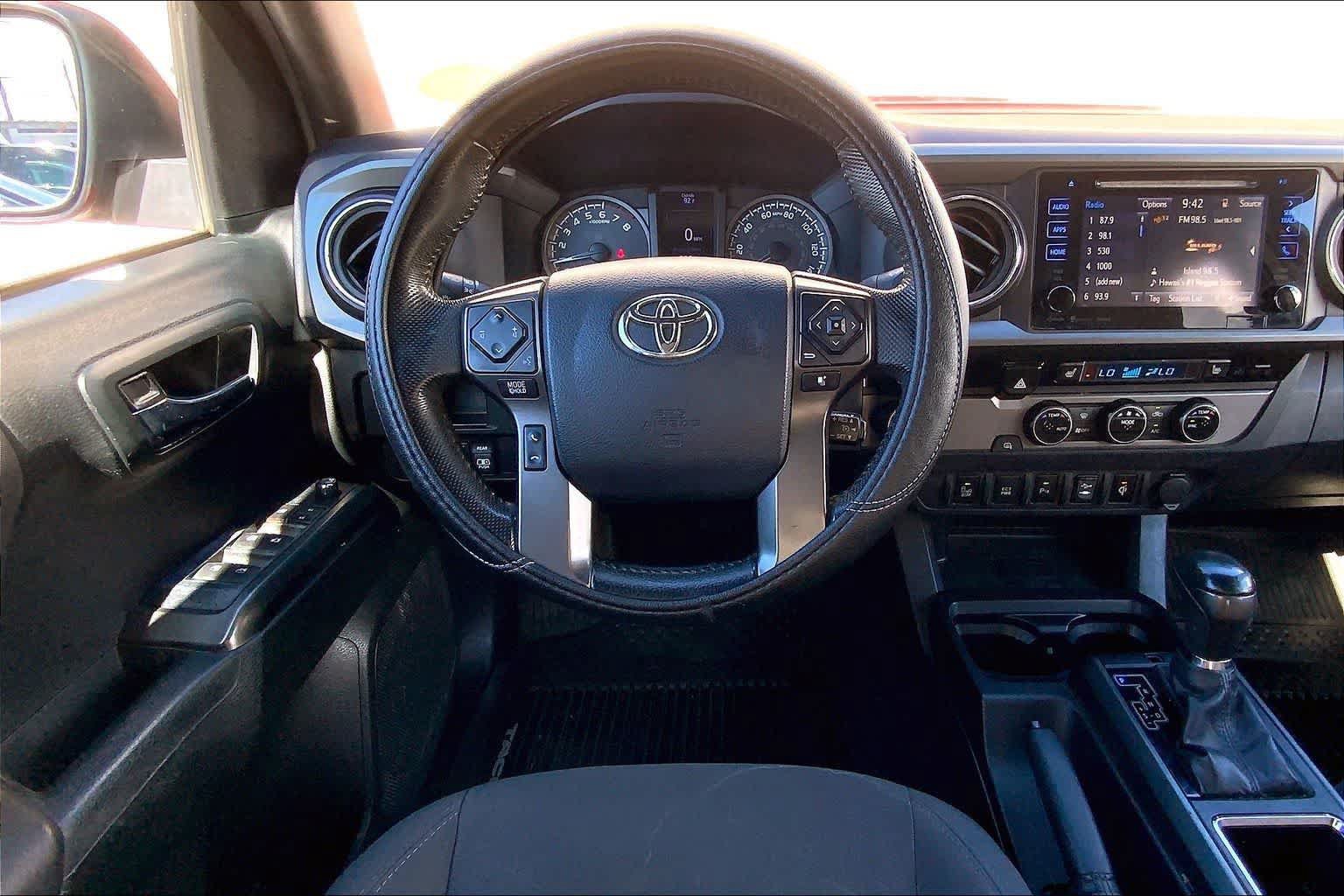 Used 2017 Toyota Tacoma TRD Sport RWD image 14