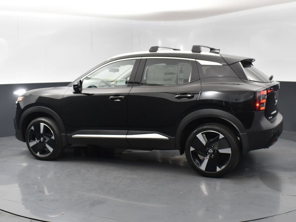 New 2026 Nissan Kicks SR FWD image 5