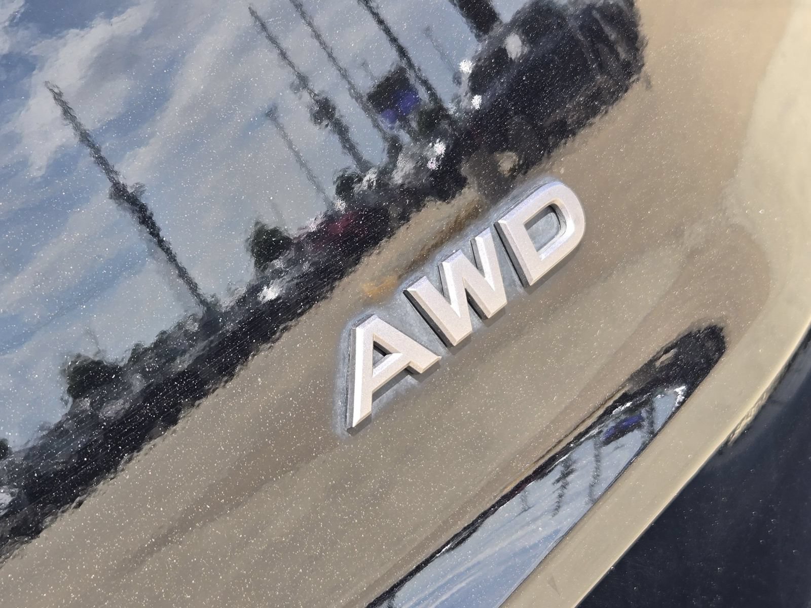 Used 2025 Nissan Rogue S AWD/4WD image 12