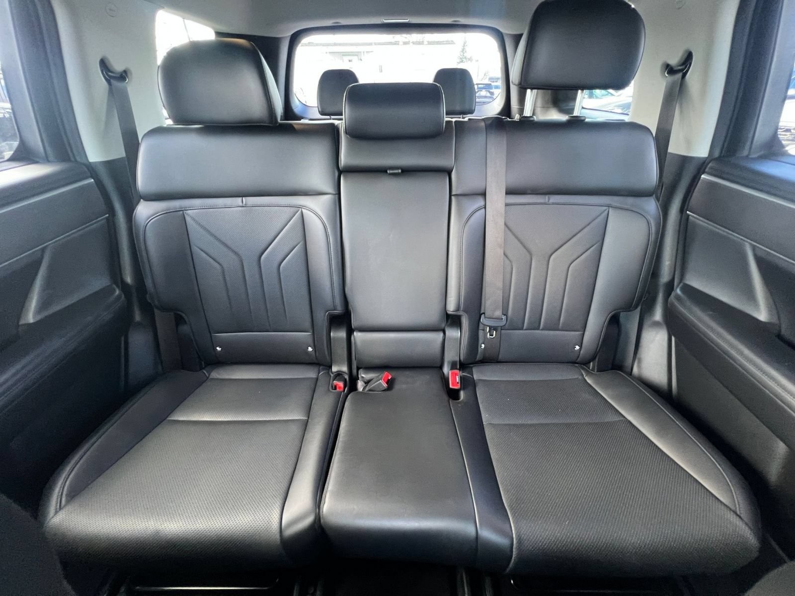 Used 2025 Hyundai Santa Fe SEL AWD/4WD image 41