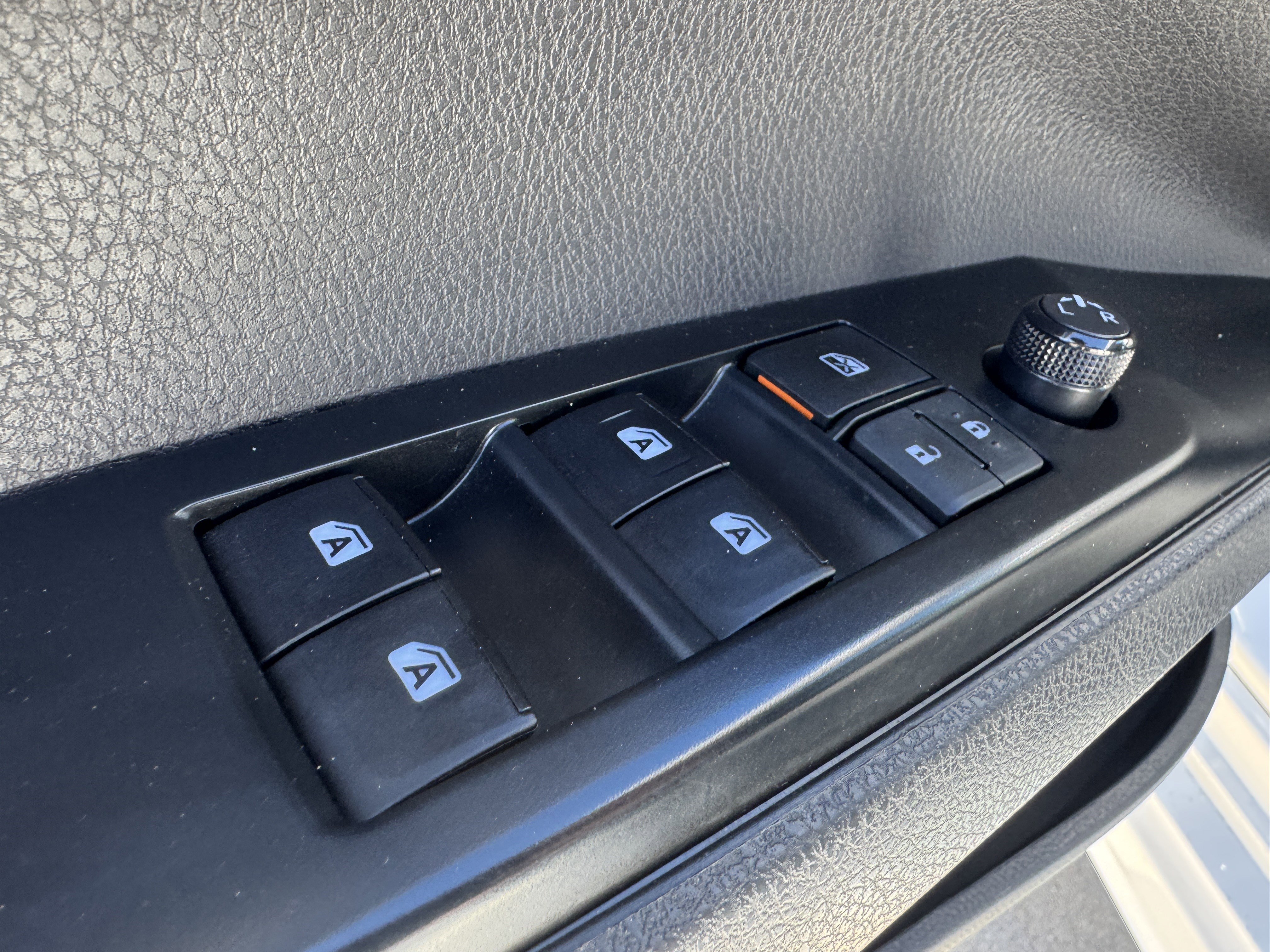 Used 2020 Toyota Camry SE w/ Audio Package image 10