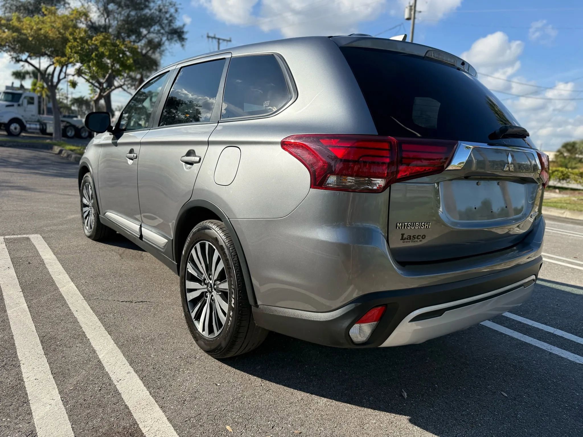 Used 2019 Mitsubishi Outlander SEL FWD image 12