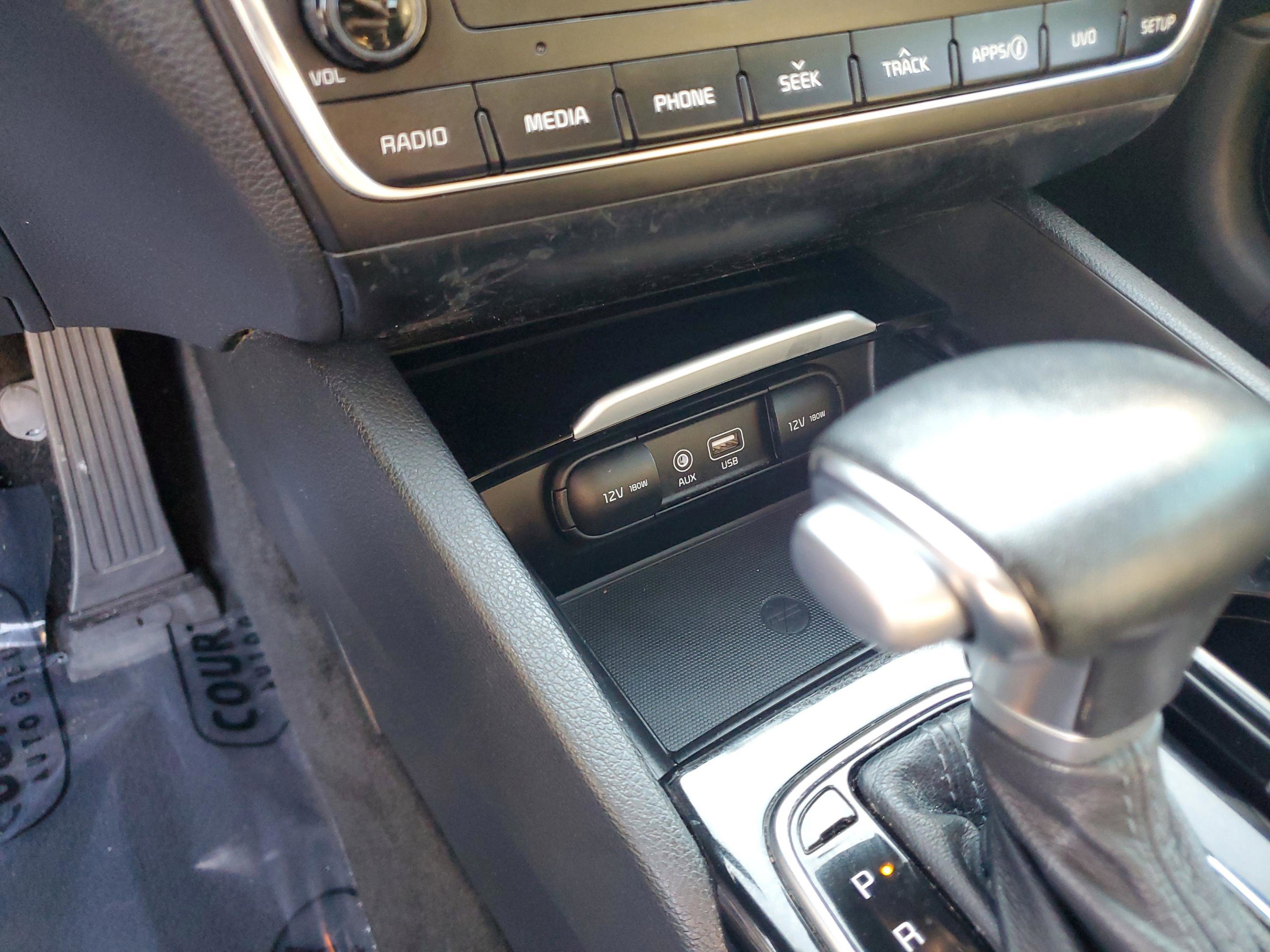 Certified 2018 Kia Cadenza Premium image 24