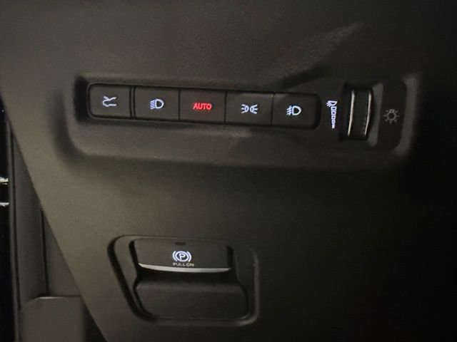 Used 2025 Jeep Wagoneer S Limited image 25