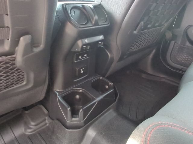 Used 2021 Jeep Wrangler Unlimited Rubicon AWD/4WD image 27