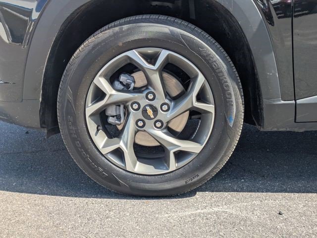 Certified 2025 Chevrolet Trax LT w/ LT Convenience Package image 12