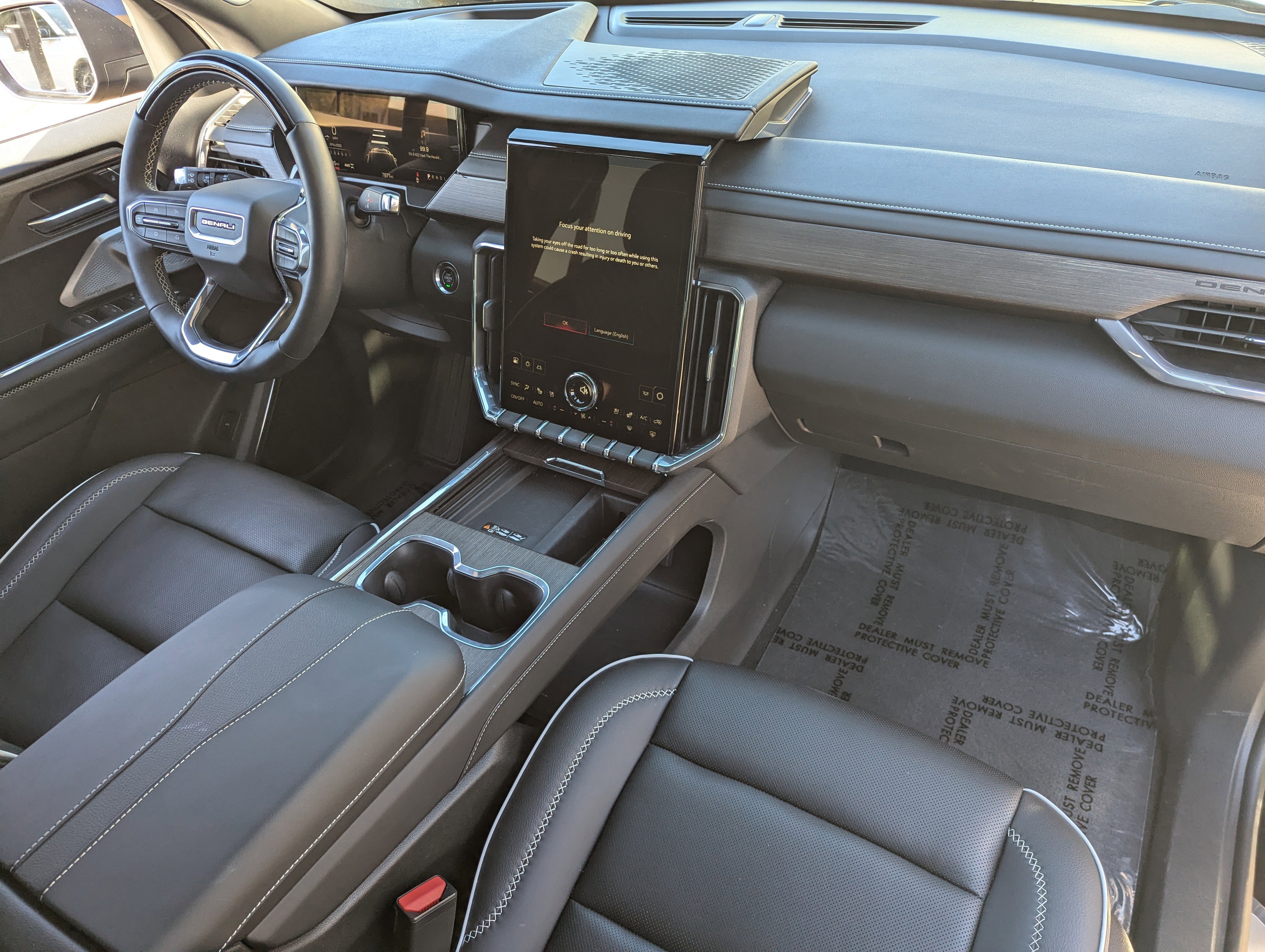 Used 2025 GMC Acadia Denali w/ Super Cruise Package image 10