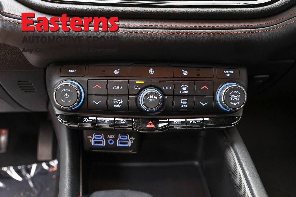 Used 2025 Dodge Durango GT RWD image 20
