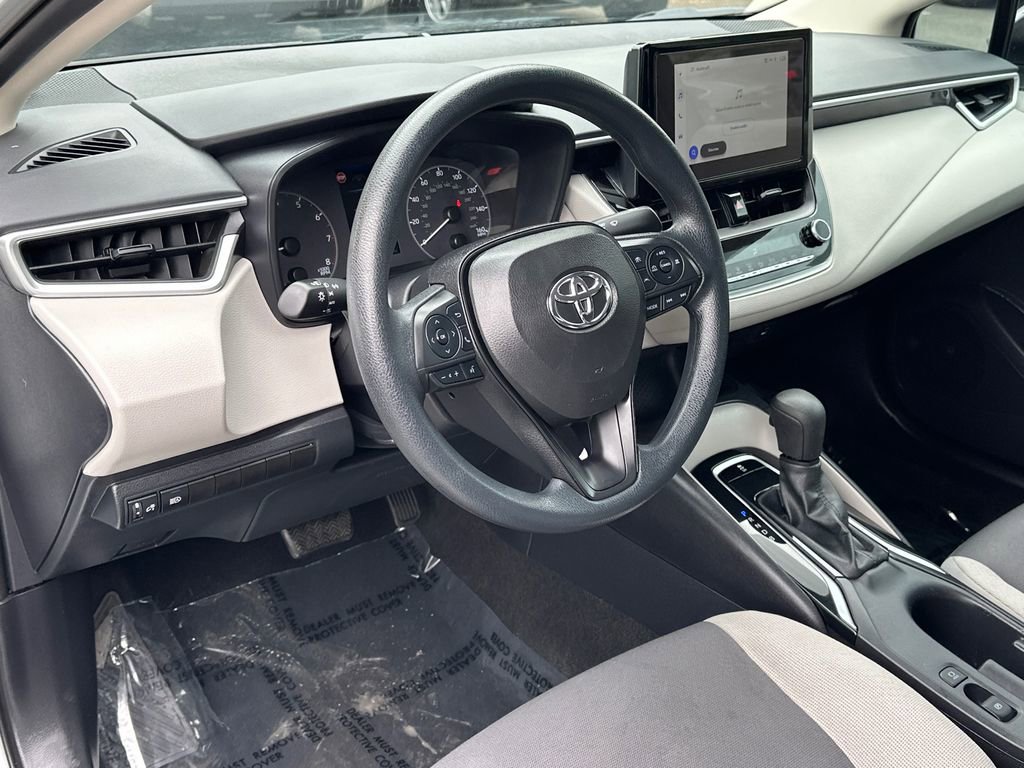 Used 2024 Toyota Corolla LE FWD image 17