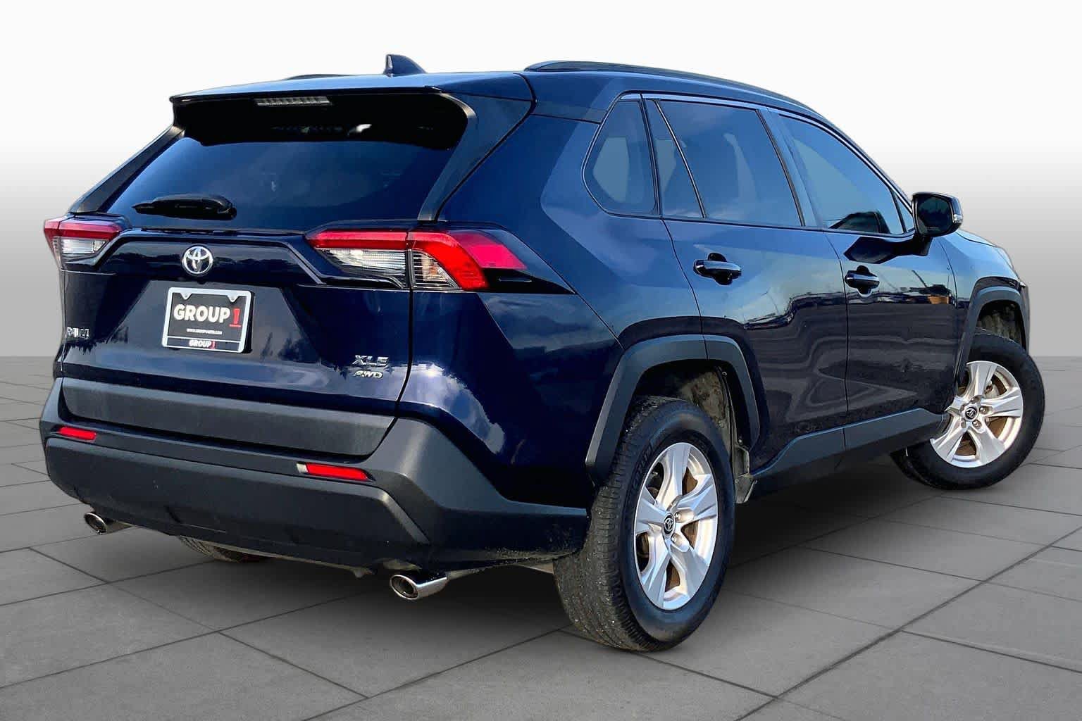 Used 2021 Toyota RAV4 XLE AWD/4WD image 13