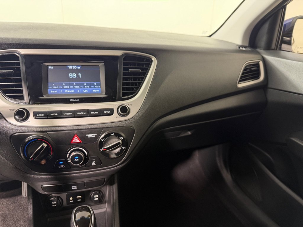 Used 2021 Hyundai Accent SE FWD image 14