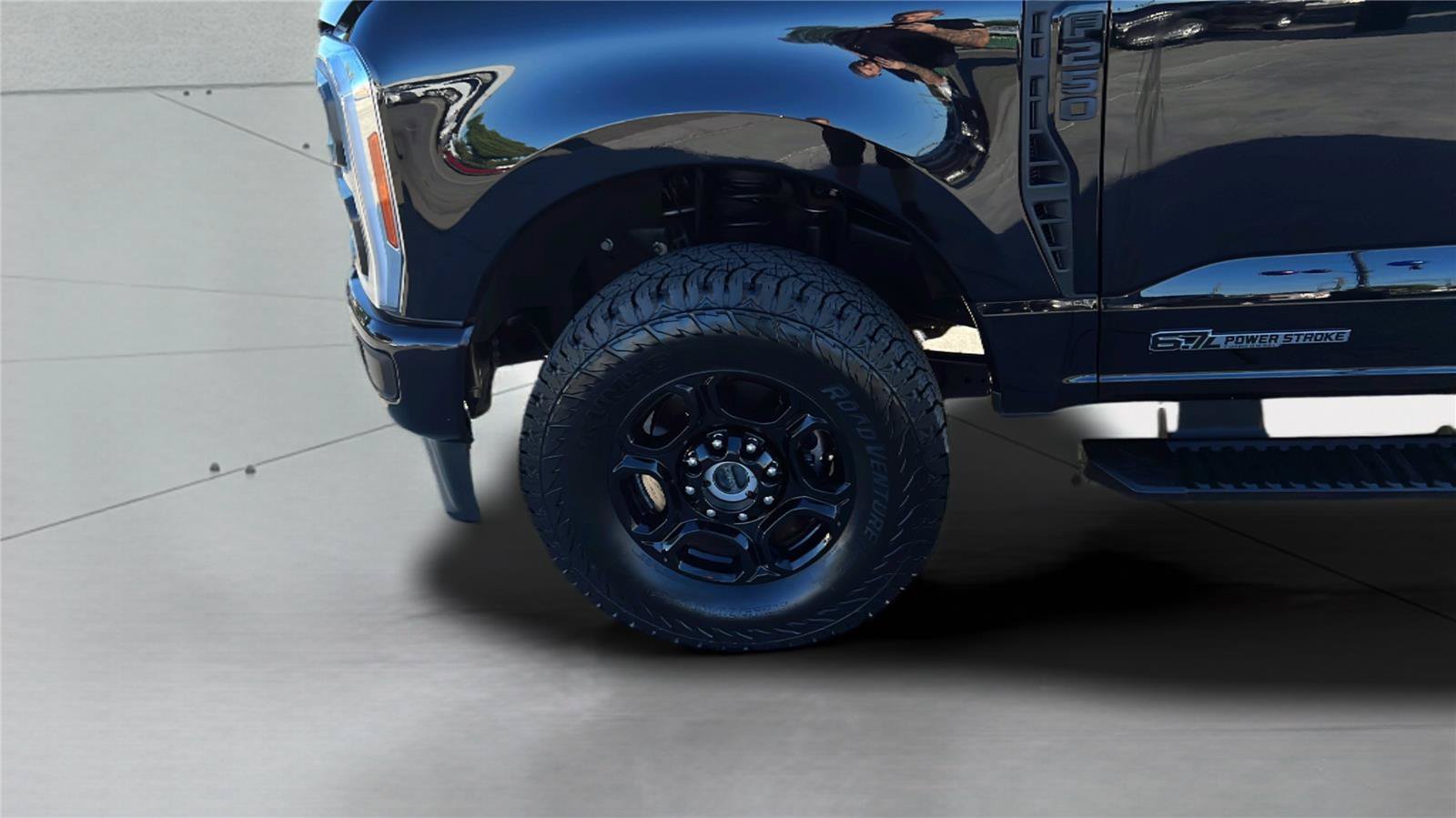 Used 2023 Ford F250 XL w/ STX Appearance Package AWD/4WD image 21