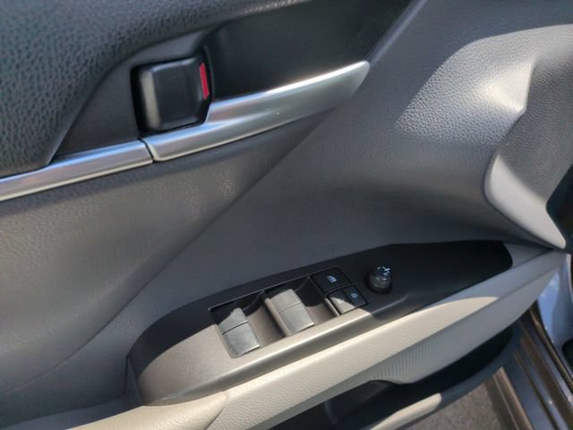 Used 2024 Toyota Camry SE FWD image 12