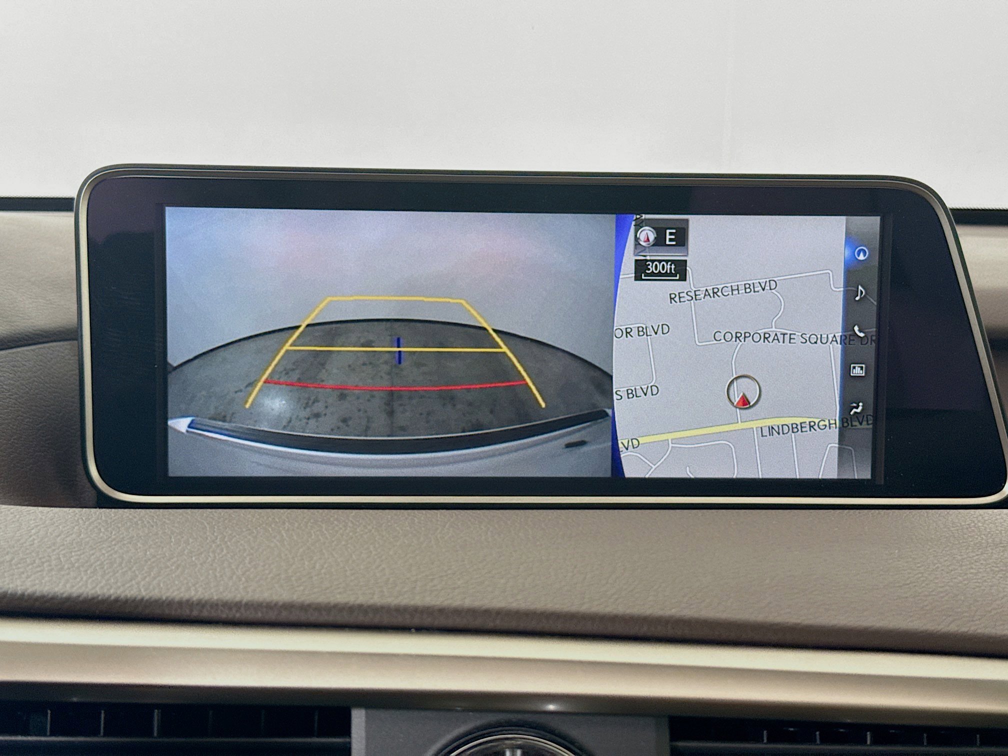 Used 2017 Lexus RX 350 AWD w/ Premium Package image 17