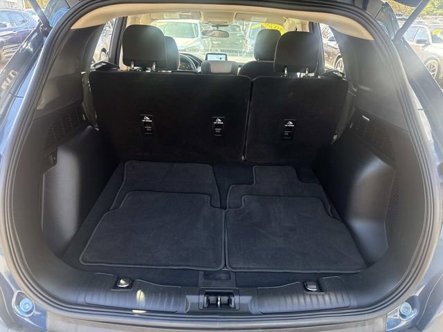 Used 2020 Ford Escape SE image 7