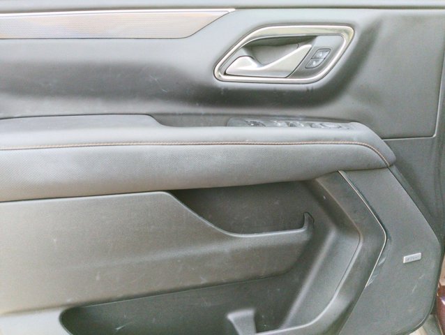 Used 2022 GMC Yukon AT4 AWD/4WD image 8