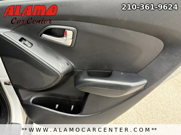 Used 2012 Hyundai Tucson GL FWD image 20