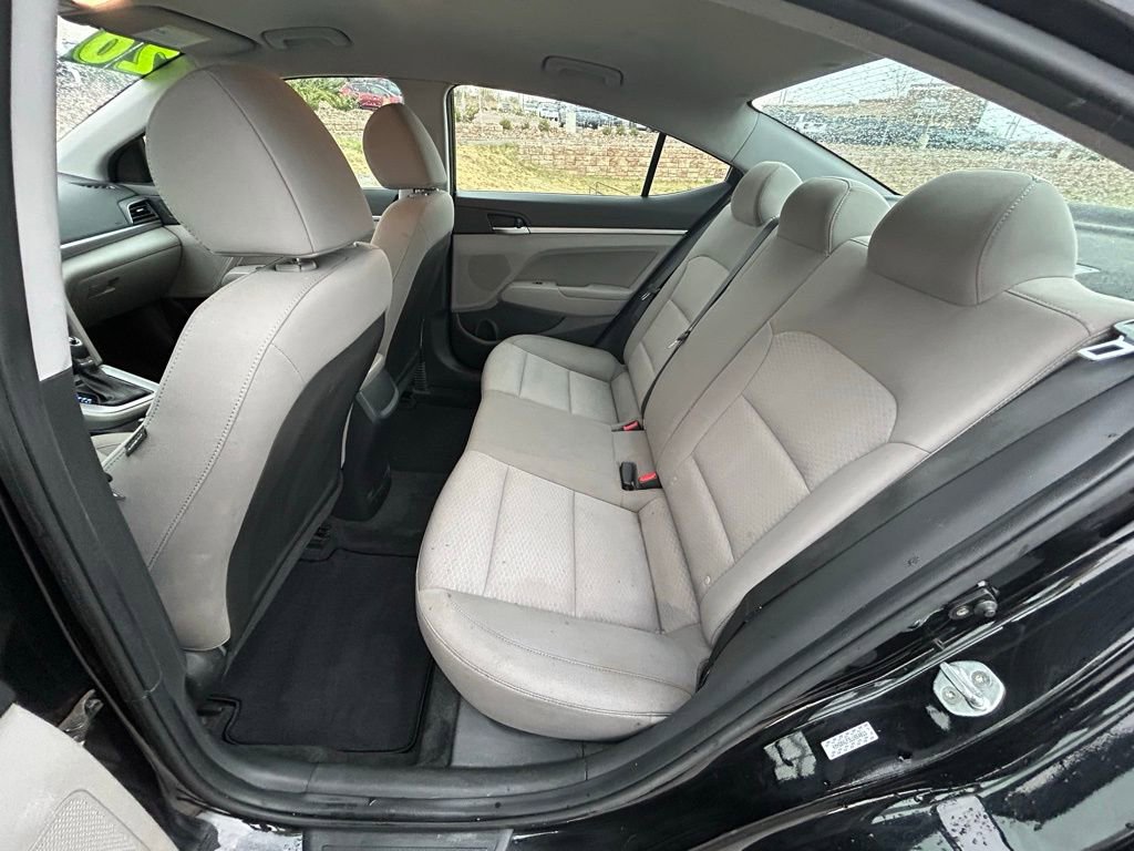 Used 2020 Hyundai Elantra SEL w/ Cargo Package (C1) FWD image 24