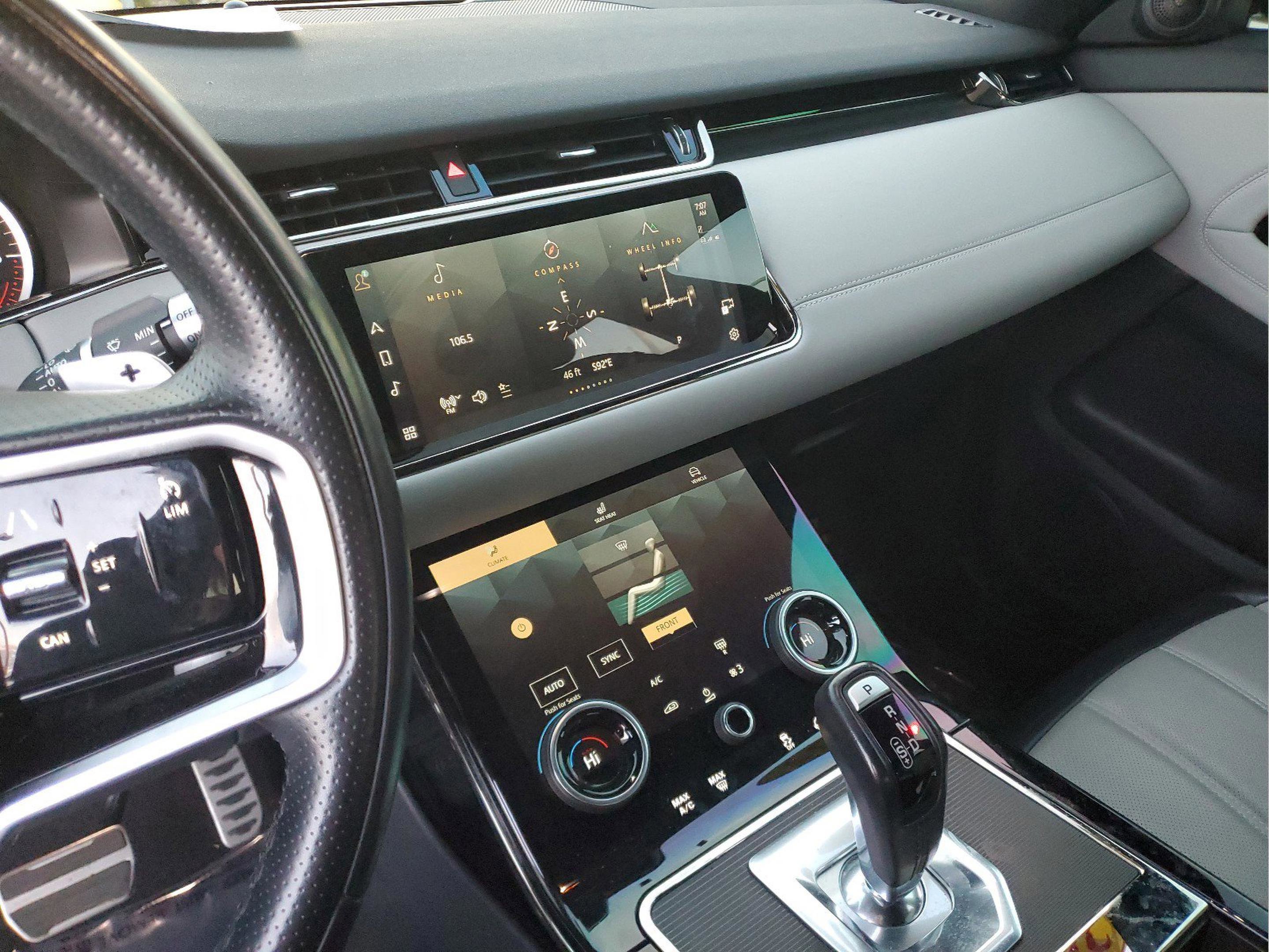 Used 2022 Land Rover Range Rover Evoque R-Dynamic S image 23