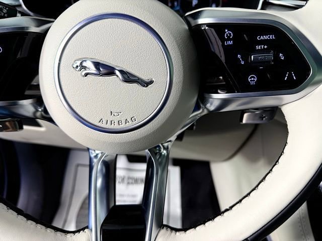 New 2026 Jaguar F-PACE R-Dynamic S image 18