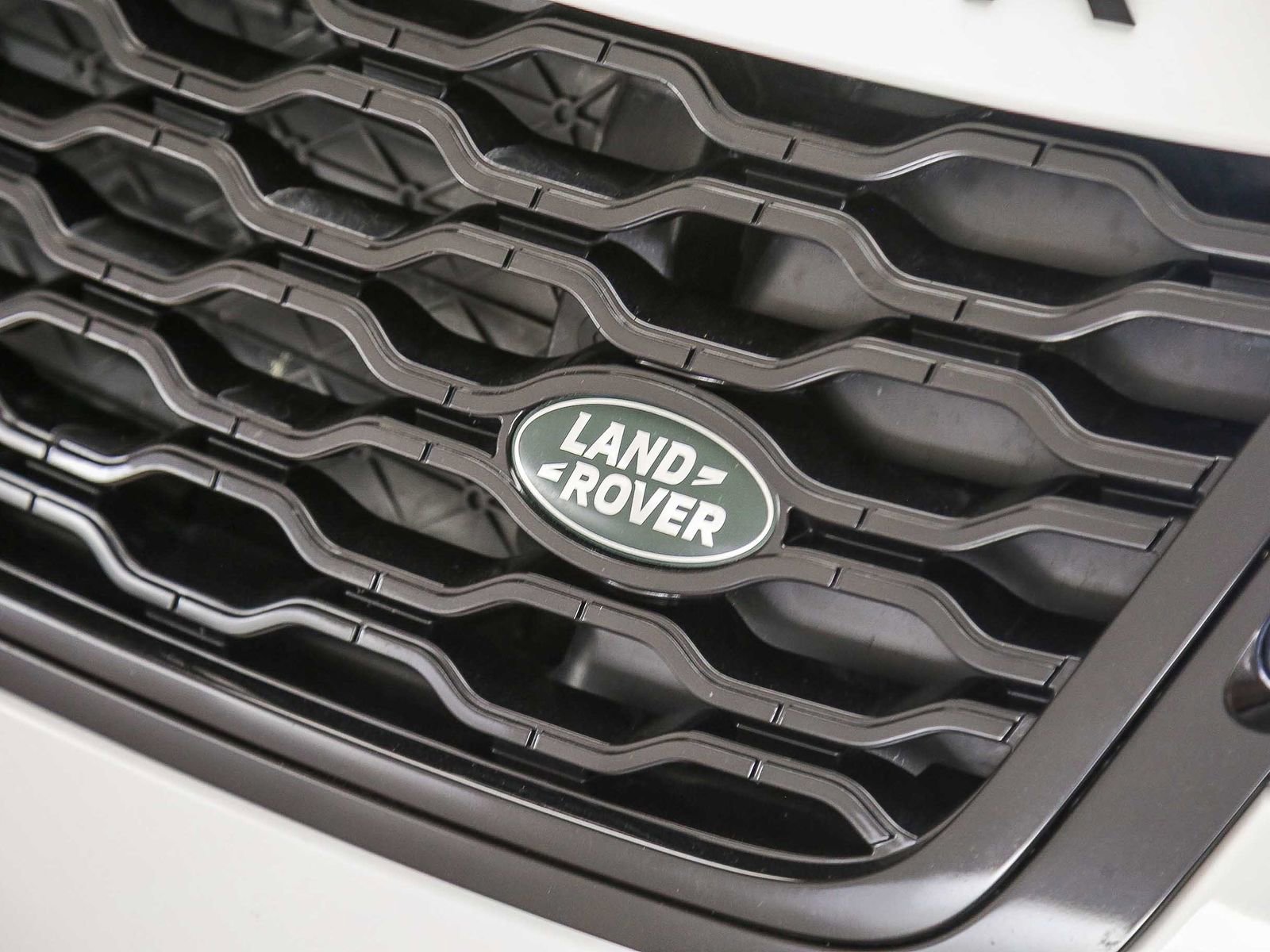 Used 2023 Land Rover Range Rover Velar R-Dynamic S AWD/4WD image 10