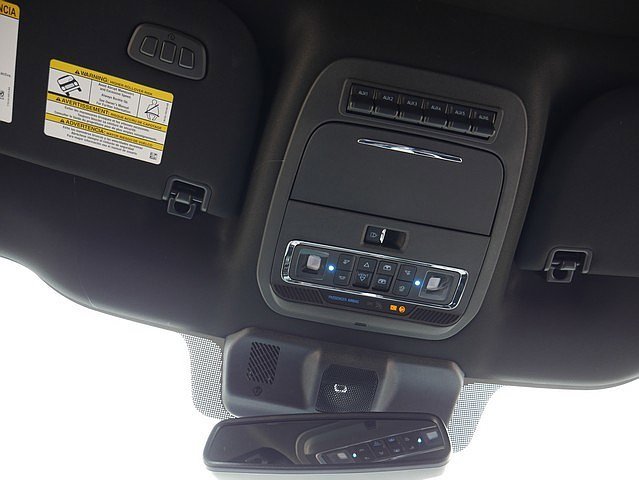 New 2026 Ford F450 Platinum w/ FX4 Off-Road Package image 27