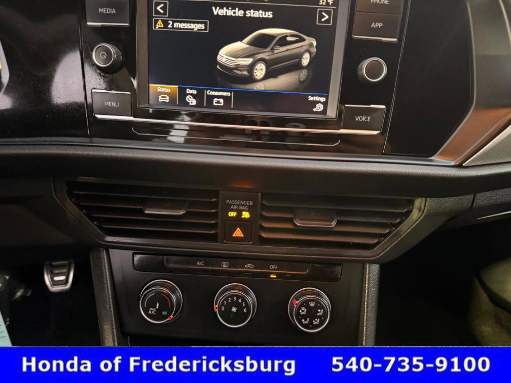 Used 2023 Volkswagen Jetta Sport image 23