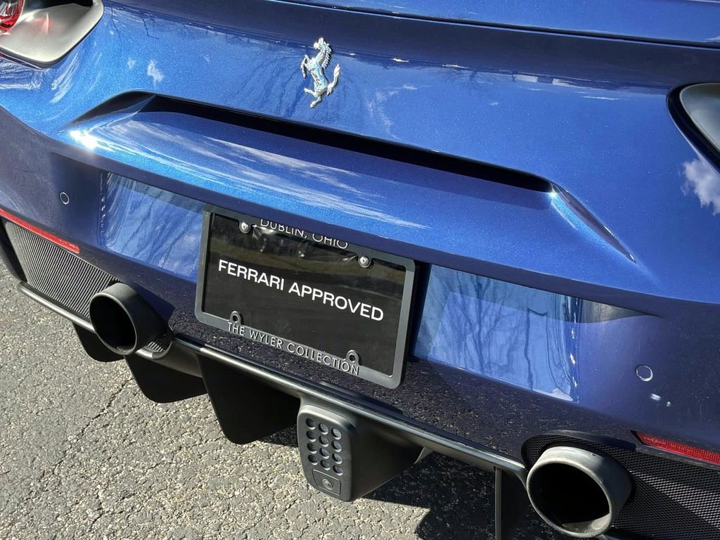 Used 2017 Ferrari 488 Spider image 22