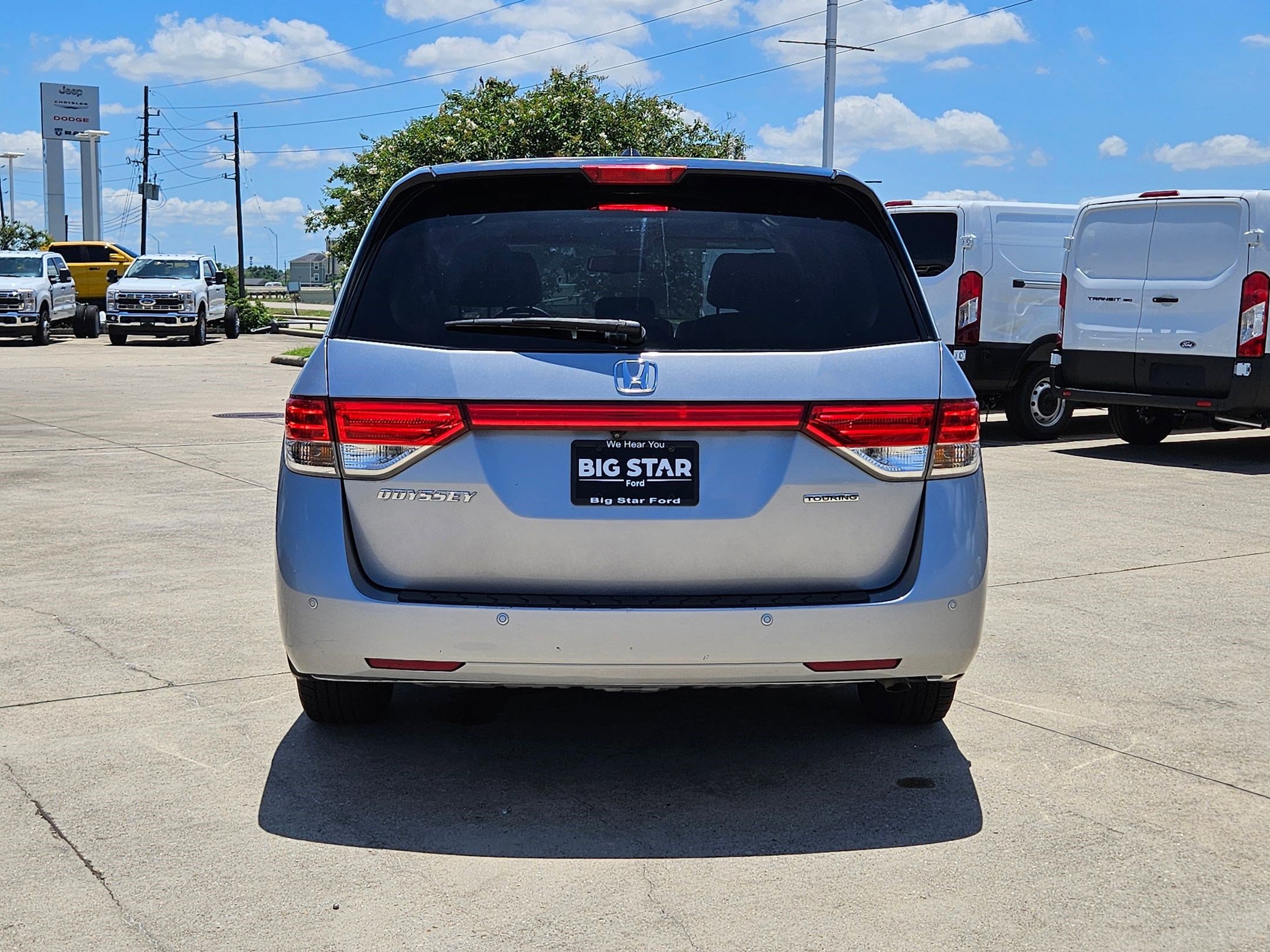 Used 2016 Honda Odyssey Touring Elite image 5