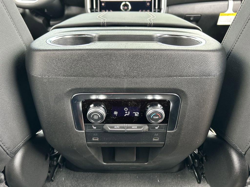 New 2026 GMC Yukon Elevation image 21