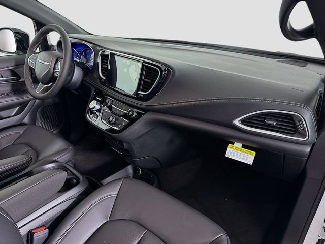 New 2026 Chrysler Pacifica Select image 29