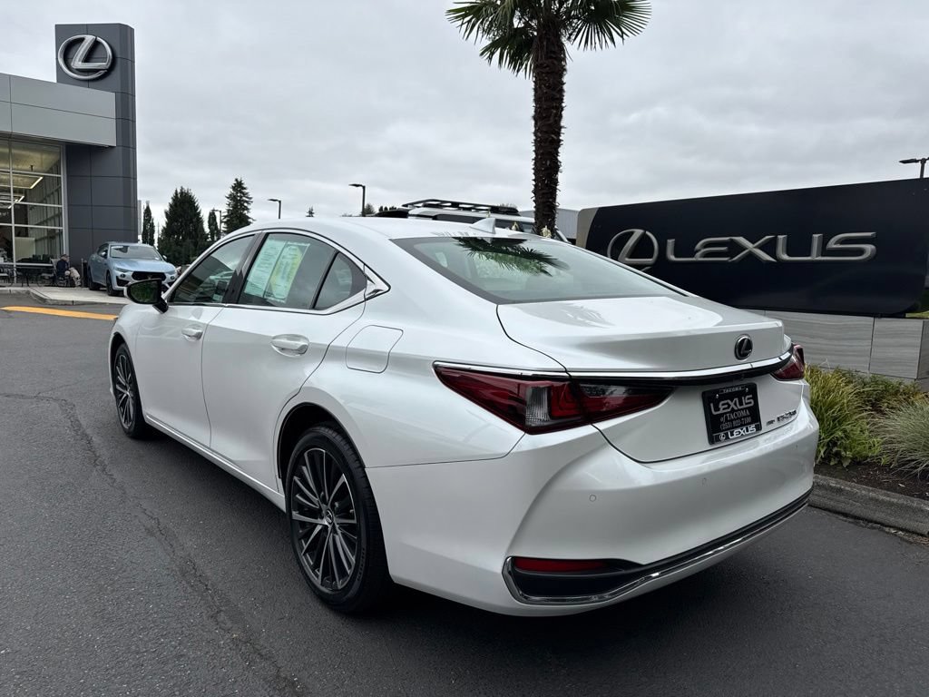 Certified 2023 Lexus ES 250 w/ Premium Package AWD/4WD image 3