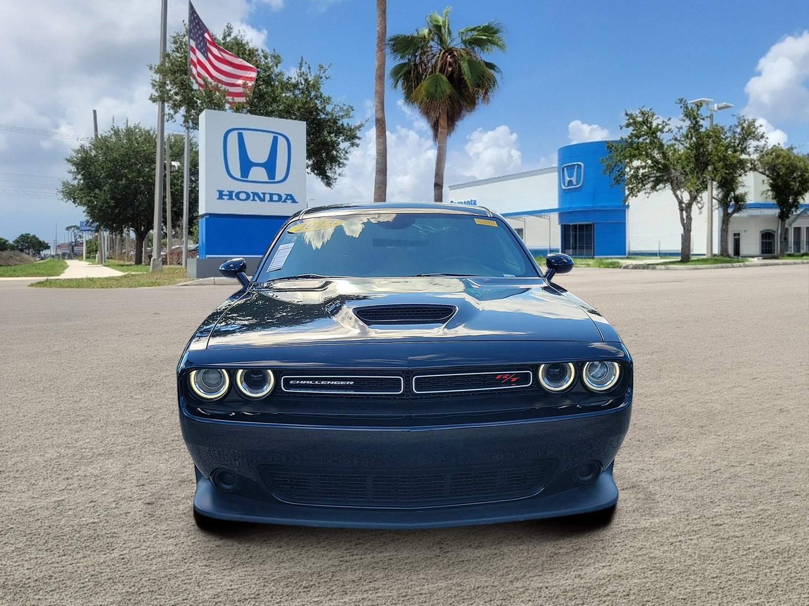 Used 2023 Dodge Challenger R/T RWD image 2