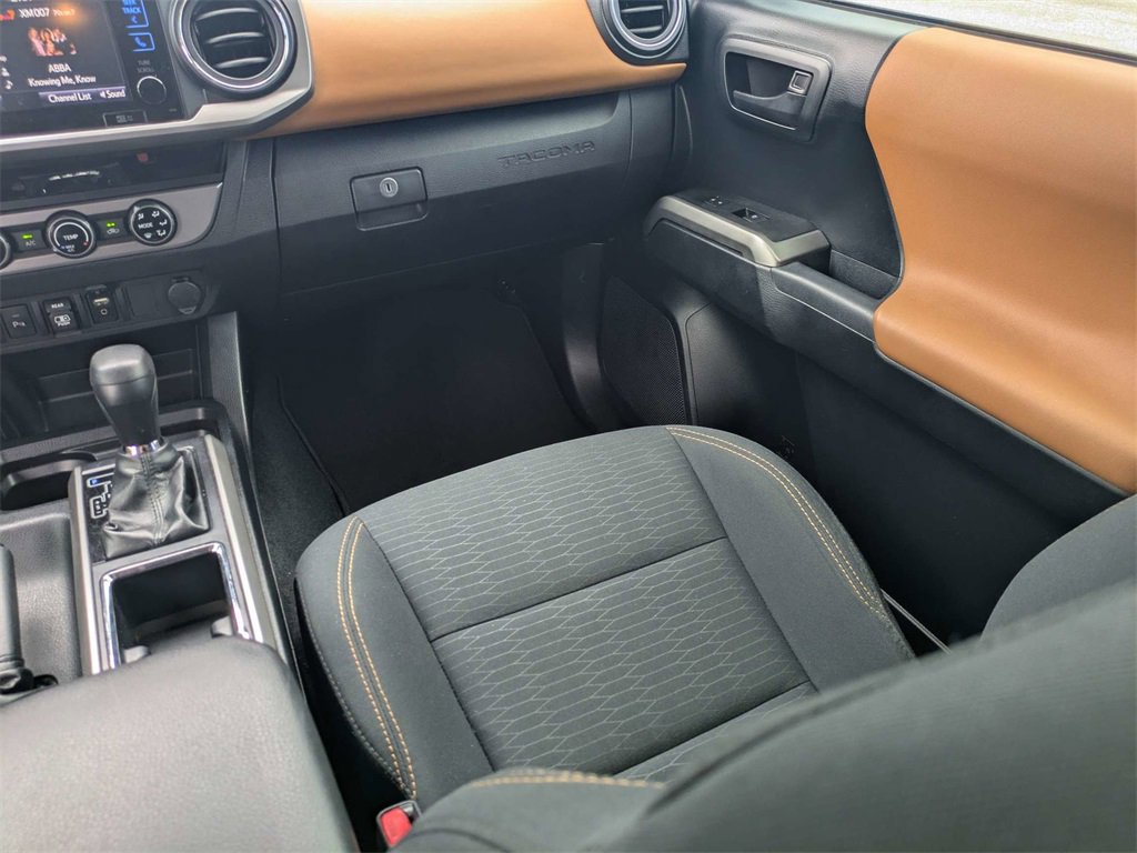Used 2018 Toyota Tacoma SR5 image 17