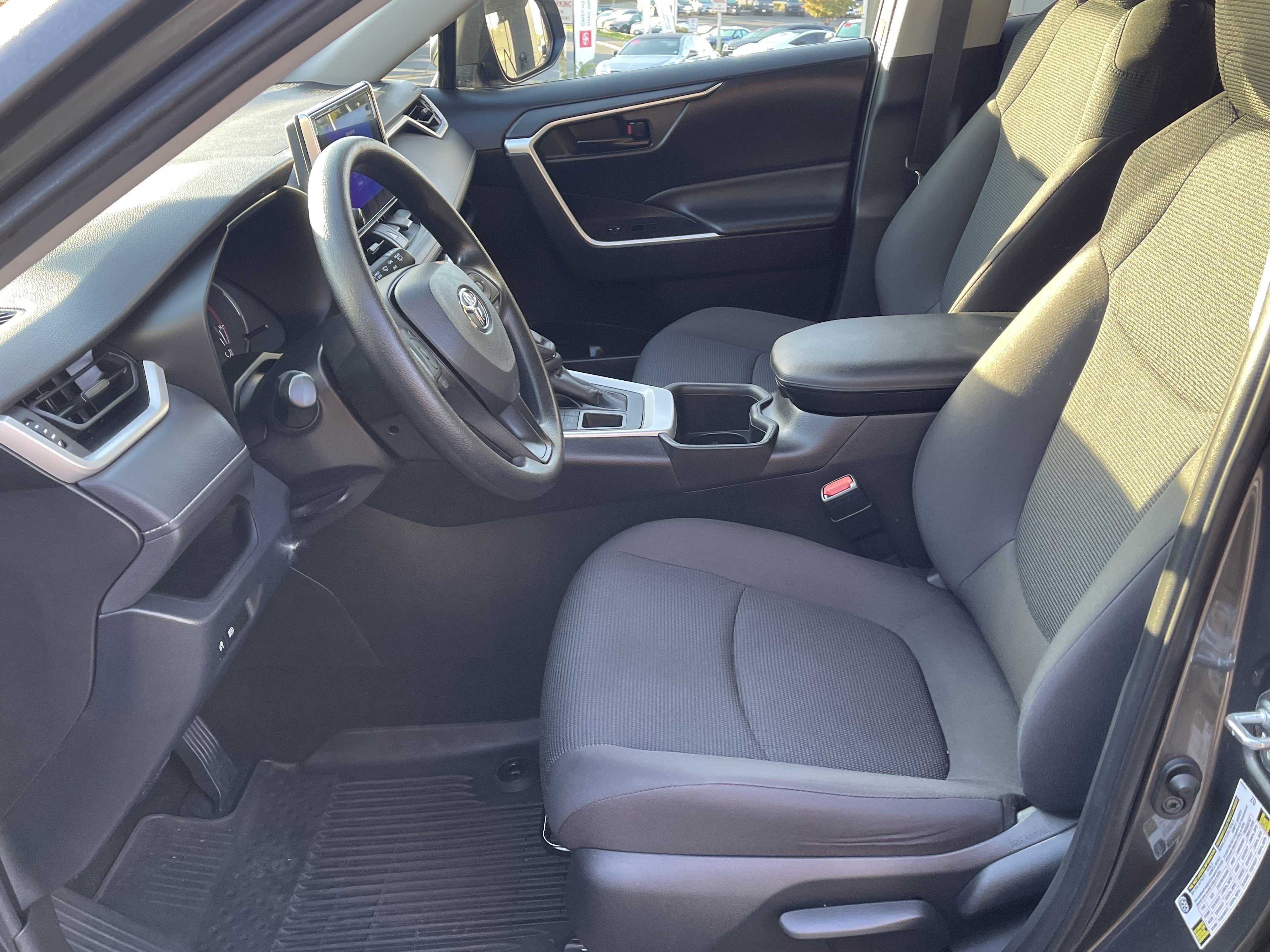 Certified 2023 Toyota RAV4 LE AWD/4WD image 10