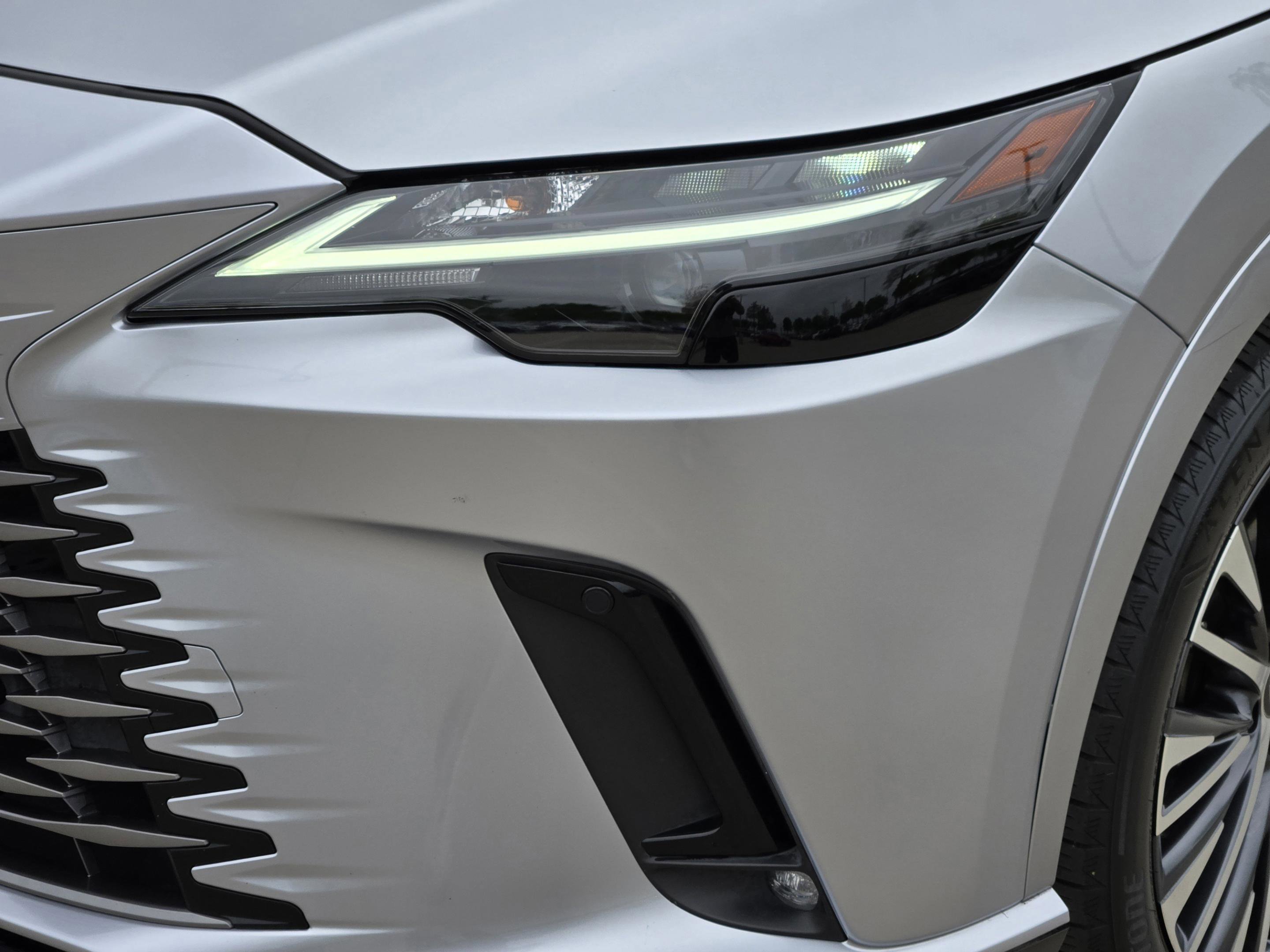 Certified 2023 Lexus RX 350 Premium Plus w/ Cold Area Package image 33