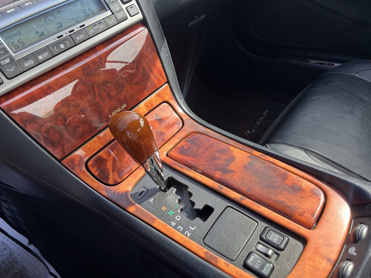 Used 2002 Lexus SC 430 Convertible RWD image 25